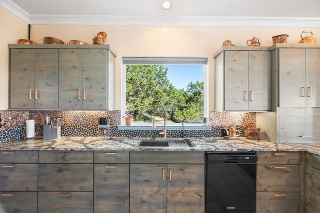 508 Highlands Dr, Kerrville, TX 78028