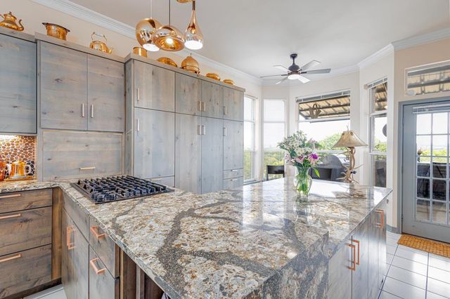 508 Highlands Dr, Kerrville, TX 78028