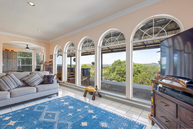 508 Highlands Dr, Kerrville, TX 78028