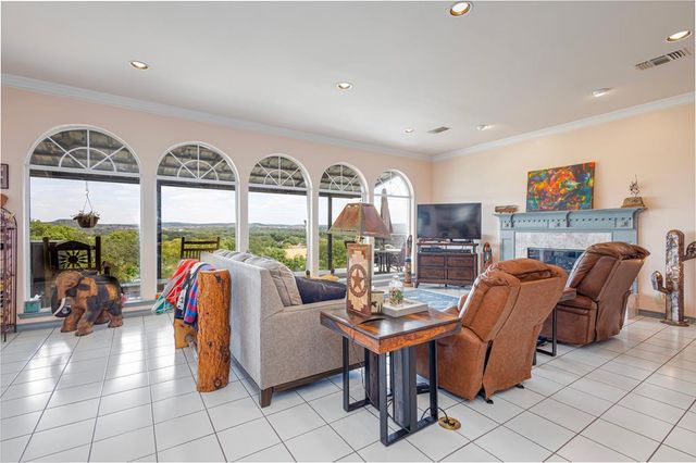 508 Highlands Dr, Kerrville, TX 78028