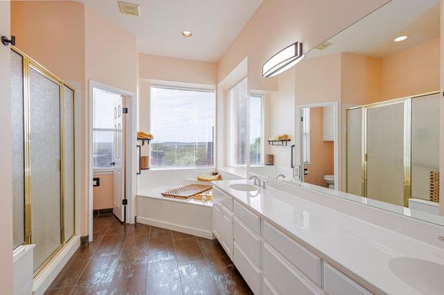 508 Highlands Dr, Kerrville, TX 78028