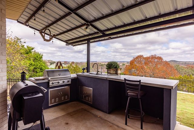 508 Highlands Dr, Kerrville, TX 78028