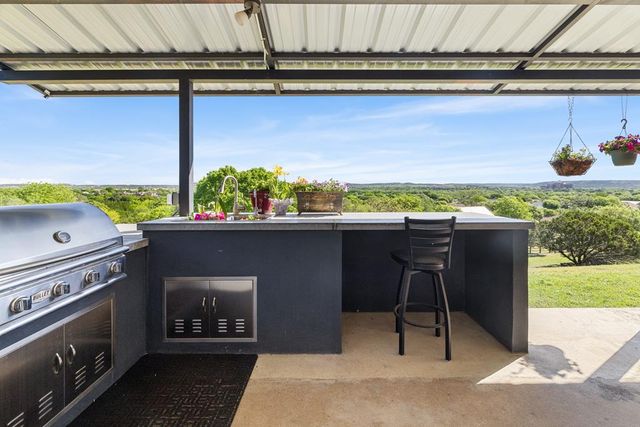 508 Highlands Dr, Kerrville, TX 78028