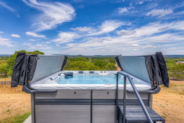 508 Highlands Dr, Kerrville, TX 78028