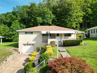 244 Herbst Rd, Kennedy Twp, PA 15108