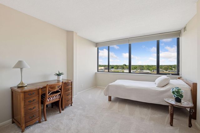 6566 France Avenue S 901, Edina, MN 55435