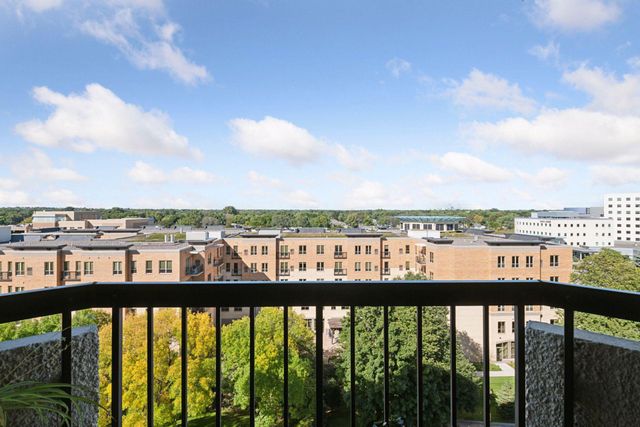 6566 France Avenue S 901, Edina, MN 55435