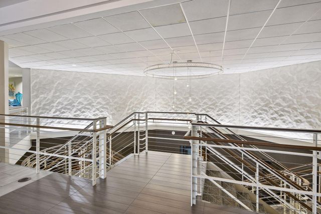 6566 France Avenue S 901, Edina, MN 55435