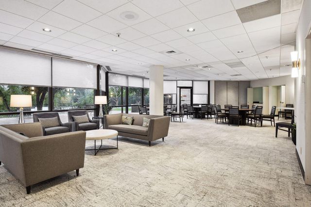 6566 France Avenue S 901, Edina, MN 55435