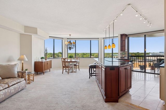 6566 France Avenue S 901, Edina, MN 55435