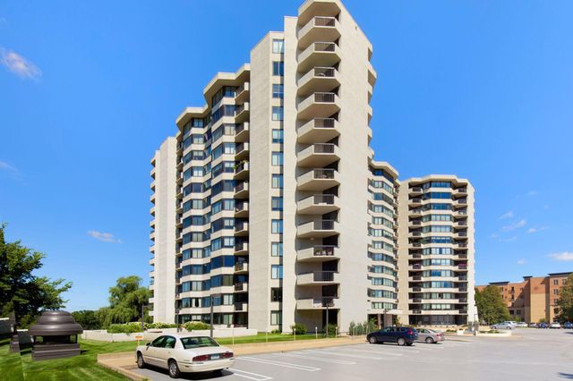 6566 France Avenue S 901, Edina, MN 55435