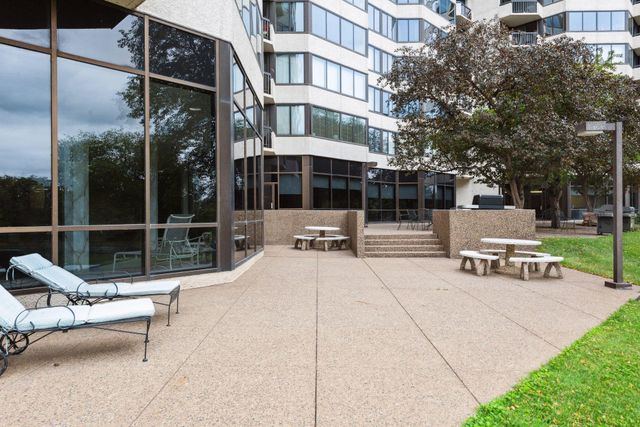 6566 France Avenue S 901, Edina, MN 55435