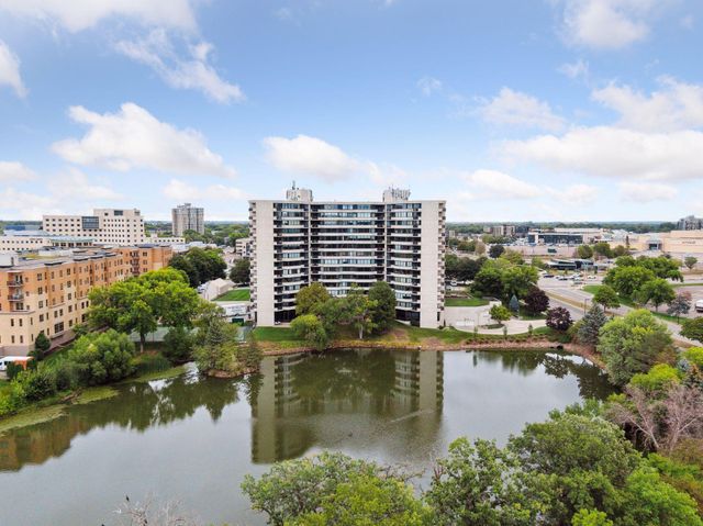 6566 France Avenue S 901, Edina, MN 55435