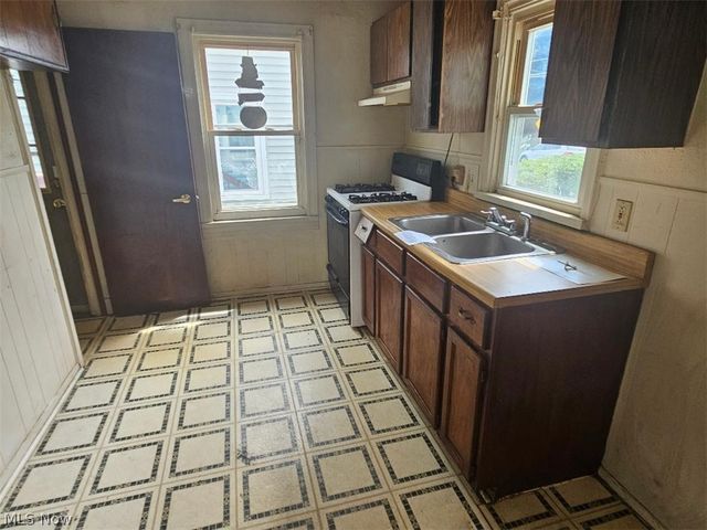 1620 Sandwith Avenue SW, Canton, OH 44706