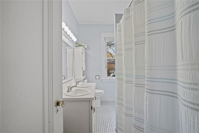 84 Enfield Avenue, Providence, RI 02908