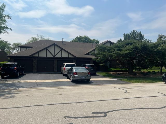 18040 Royal Oak Court 2, Tinley Park, IL 60477