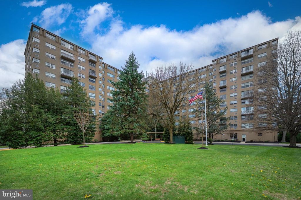1030 E LANCASTER AVE #826, BRYN MAWR, PA 19010 — exterior