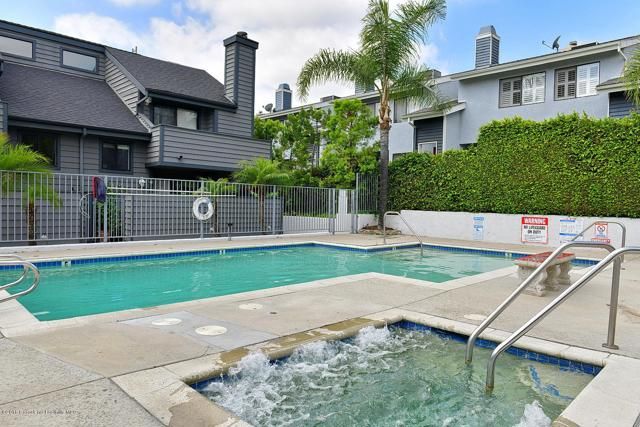 279 E Glenarm Street 10, Pasadena, CA 91106