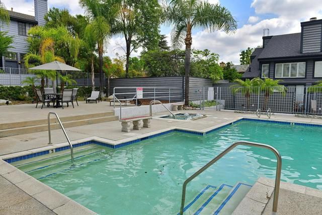 279 E Glenarm Street 10, Pasadena, CA 91106