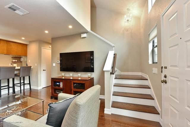 279 E Glenarm Street 10, Pasadena, CA 91106