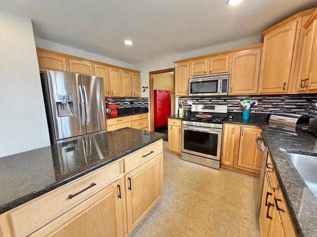 2653 Huntington Drive, Belvidere, IL 61008