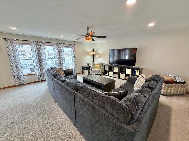 2653 Huntington Drive, Belvidere, IL 61008