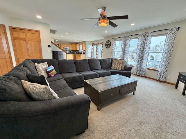 2653 Huntington Drive, Belvidere, IL 61008