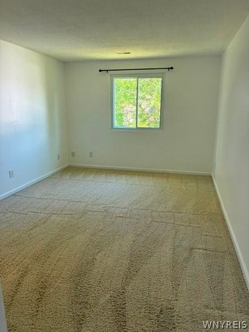 9B Sunmist 9B, Amherst, NY 14228