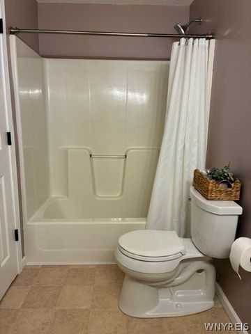9B Sunmist 9B, Amherst, NY 14228