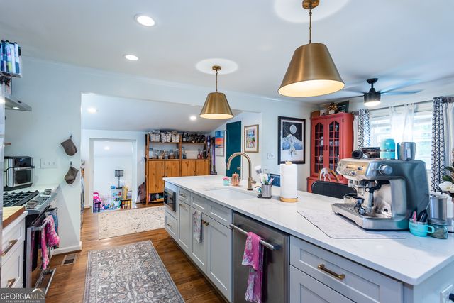3056 Vine Circle, Decatur, GA 30033