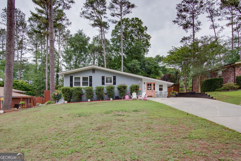 3056 Vine Circle, Decatur, GA 30033