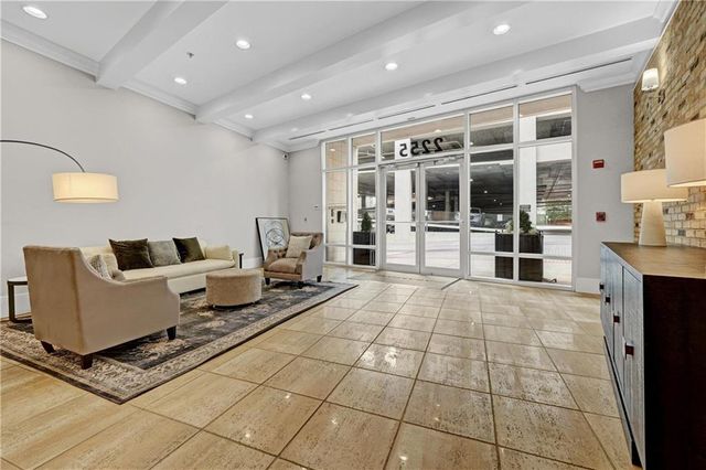 2255 Peachtree Road 520, Atlanta, GA 30319