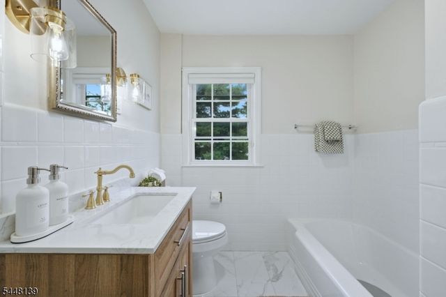 102 Mortimer Ave, Rutherford Boro, NJ 07070