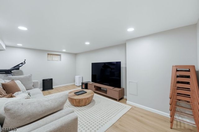 102 Mortimer Ave, Rutherford Boro, NJ 07070