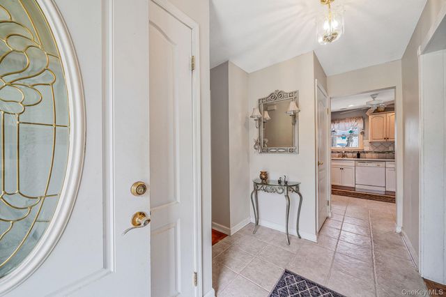 367 Hewlett Avenue, East Patchogue, NY 11772