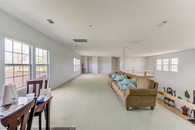 8570 Sunny Side Road, Hempstead, TX 77445