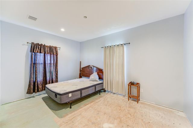 8570 Sunny Side Road, Hempstead, TX 77445