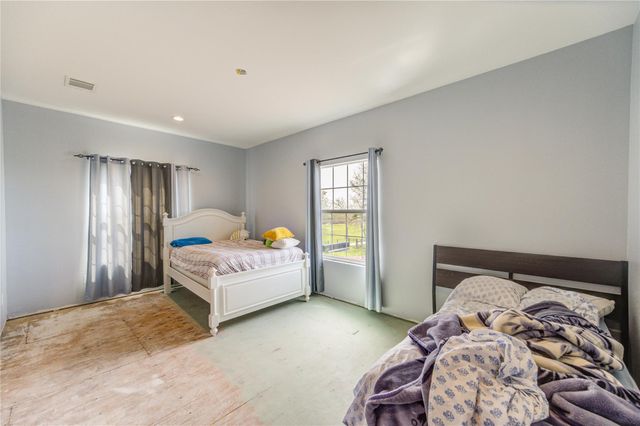 8570 Sunny Side Road, Hempstead, TX 77445