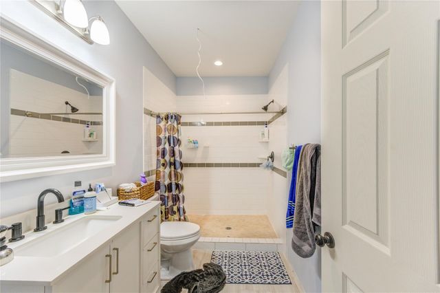 8570 Sunny Side Road, Hempstead, TX 77445