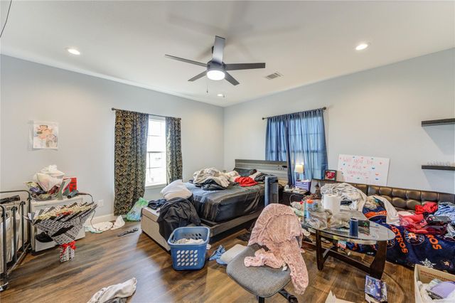 8570 Sunny Side Road, Hempstead, TX 77445