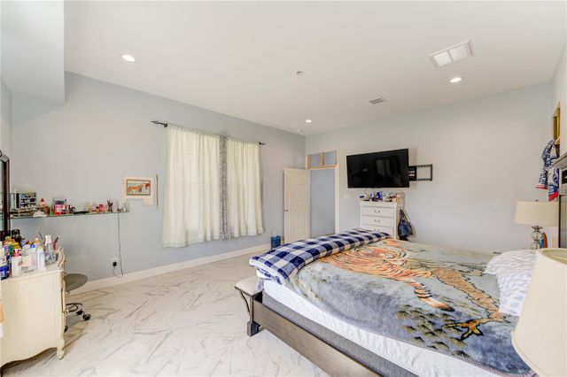 8570 Sunny Side Road, Hempstead, TX 77445