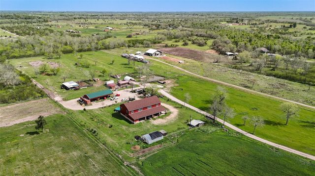 8570 Sunny Side Road, Hempstead, TX 77445