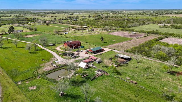 8570 Sunny Side Road, Hempstead, TX 77445