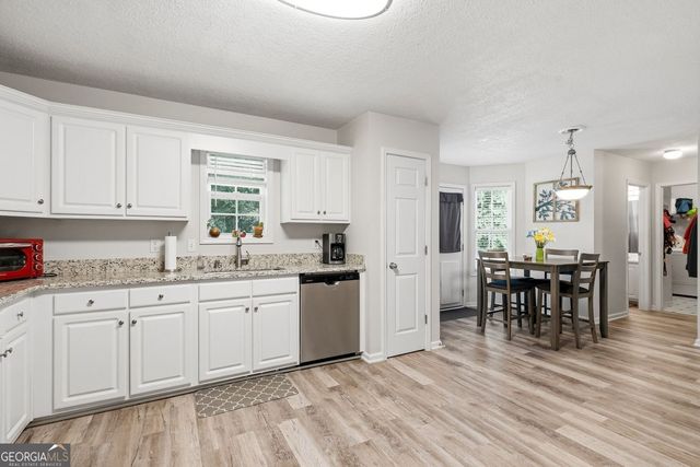 363 Barrington Drive, Hiram, GA 30141