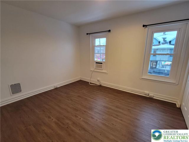 746 Linden Street 2, Bethlehem City, PA 18018