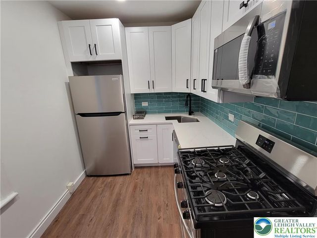 746 Linden Street 2, Bethlehem City, PA 18018