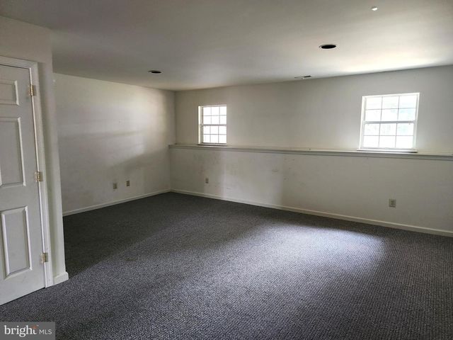 409 FEATHER DR, Newark, DE 19702