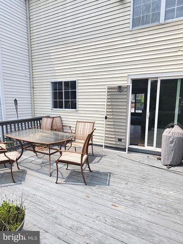 409 FEATHER DR, Newark, DE 19702