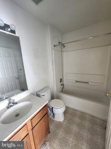 409 FEATHER DR, Newark, DE 19702