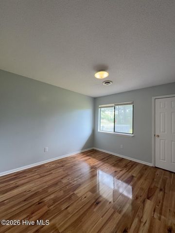 110 Elwood Road, Jacksonville, NC 28546